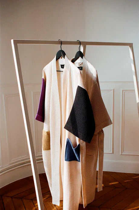 Loop Stand Wardrobe fra Hay - Sort - Jacobsen Plus