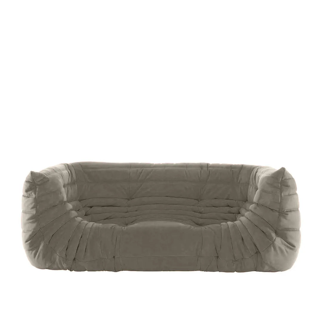 Togo Medium Sofa fra Lignet Roset - Alcantara Dove Grey 4475 - Jacobsen Plus