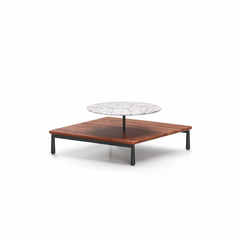 Arc sofabord i valnød med hvid marmor, 85x85 cm fra Stellar Works