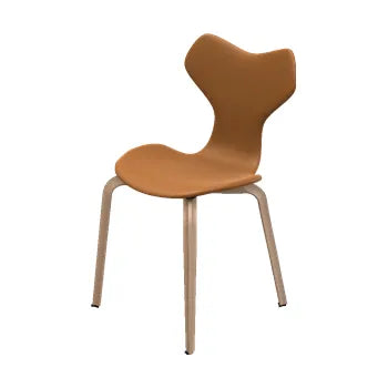 4130 Grand Prix med træben af Arne Jacobsen - Fuldpolstret / Soft læder / Valnød - Jacobsen Plus