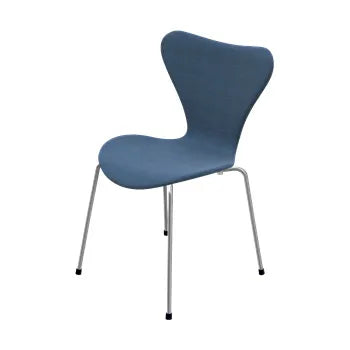 3107 Serie 7, fuldpolstret af Arne Jacobsen - Remix / 743 Blå - Jacobsen Plus