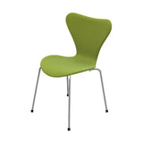 3107 Serie 7, fuldpolstret af Arne Jacobsen - Remix / 912 Spring green - Jacobsen Plus