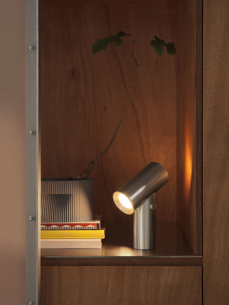 Beam Portable bordlampe fra Muuto - Polished Aluminum - Jacobsen Plus