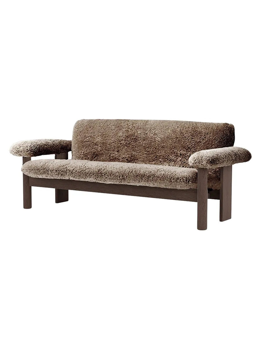 Brasilia Sofa fra Audo Copenhagen - Sahara - Dark Stained Oak - Jacobsen Plus