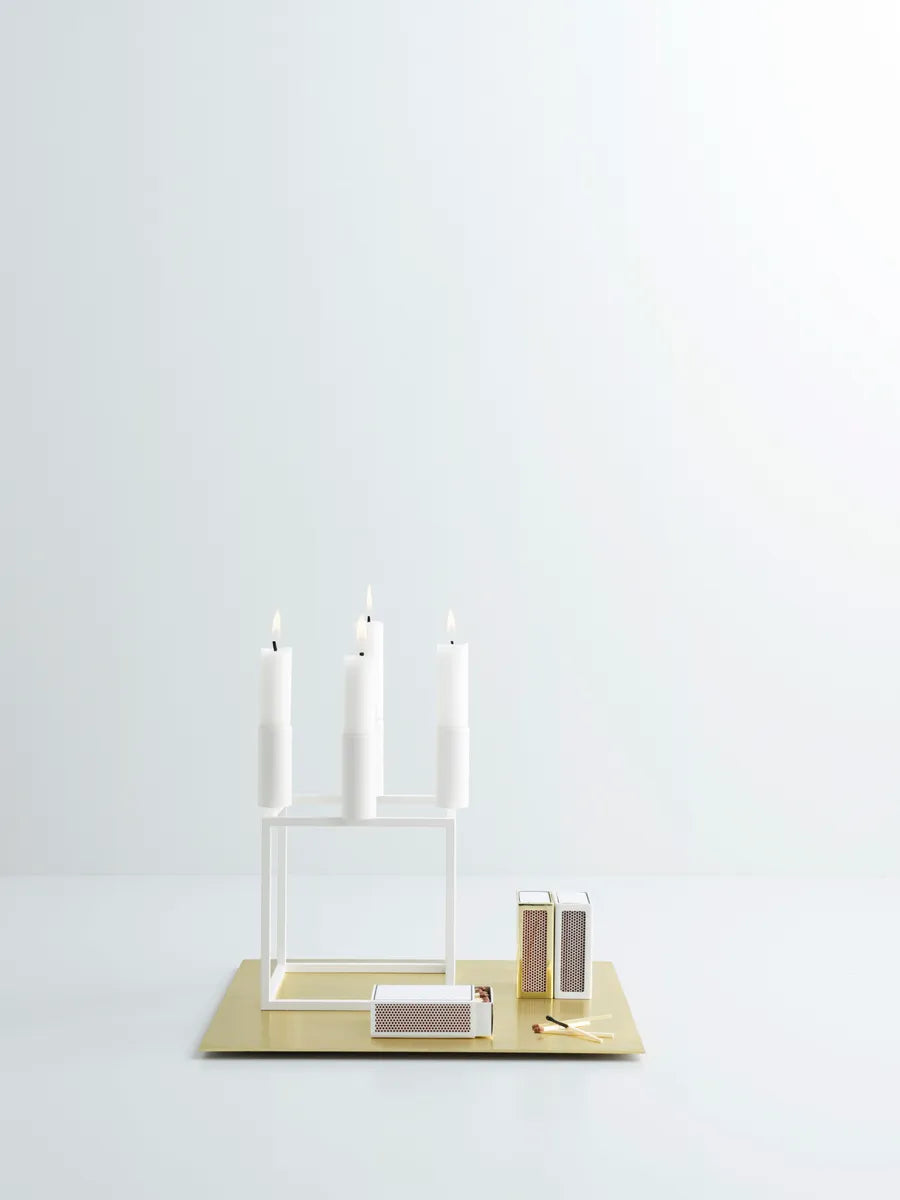 Kubus 4 Lysestage, hvid fra Audo Copenhagen