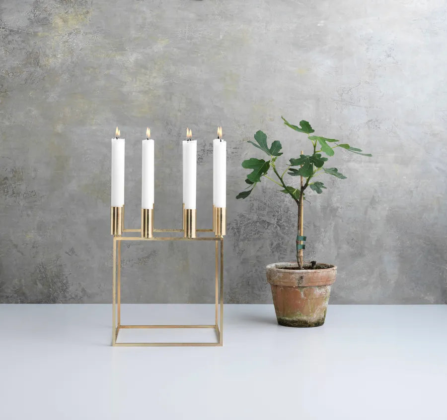 Kubus 8 Lysestage, guldbelagt fra Audo Copenhagen