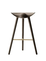 ML42 Barstol 77 cm fra Audo Copenhagen - Brun olieret eg - messing - Jacobsen Plus