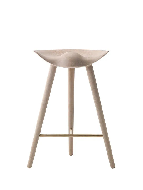 ML42 Barstol 69 cm fra Audo Copenhagen - Eg - messing - Jacobsen Plus