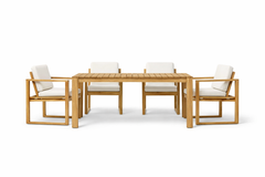 Bodil Kjær havemøbelsæt i teak med 1 havebord og 4 havestole inkl. hynder fra Carl Hansen & Søn