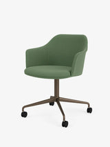 Rely HW51 Stol fra &Tradition - Canvas 926 / Bronzed aluminium - Jacobsen Plus