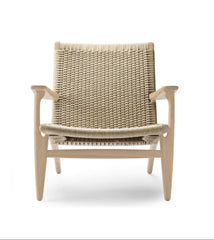 CH25 Loungestol, eg hvidolie af Hans J. Wegner