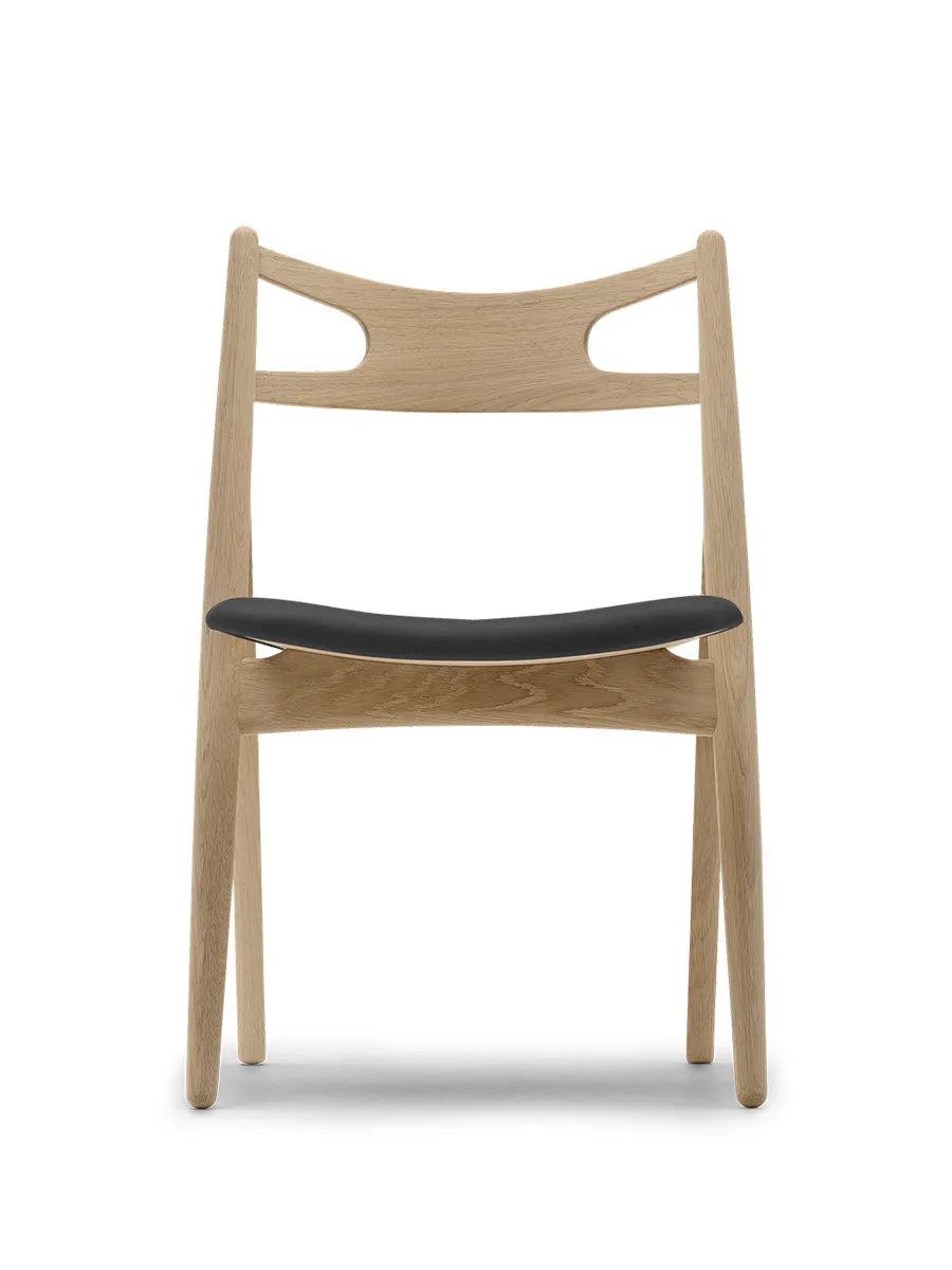 CH29 Savbukstolen i eg af Hans J. Wegner - 1 - Jacobsen Plus