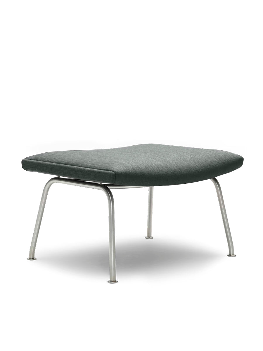CH446 Skammel af Hans J. Wegner - Tekstil: Fiord 151 - Jacobsen Plus