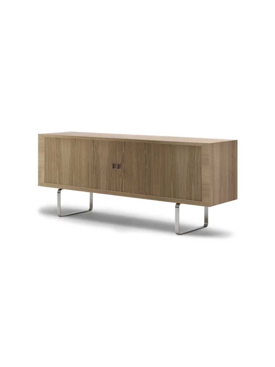 CH825 Credenza Skænk af Hans J. Wegner