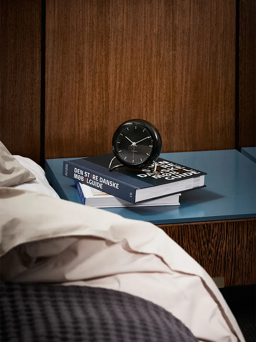 City Hall bordur, sort af Arne Jacobsen