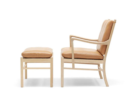 Skammel til Colonial Chair af Ole Wanscher - Eg-stofgruppe 1 / Sæbe - Jacobsen Plus
