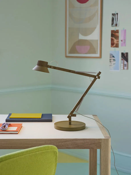 Dedicate S2 Bordlampe fra Muuto - 2 - Jacobsen Plus