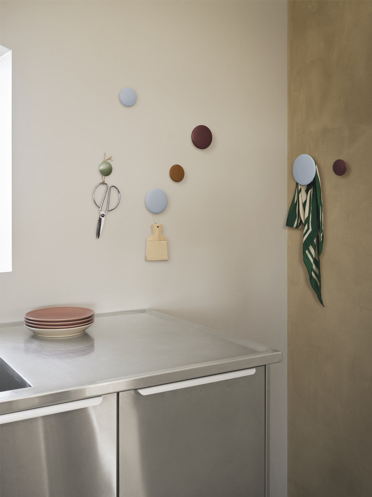 Dots Metal fra Muuto - 2 - Jacobsen Plus