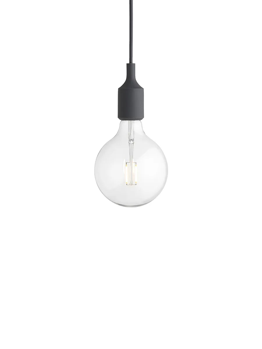 E27 Pendant Lamp fra Muuto - Dark Grey - Jacobsen Plus