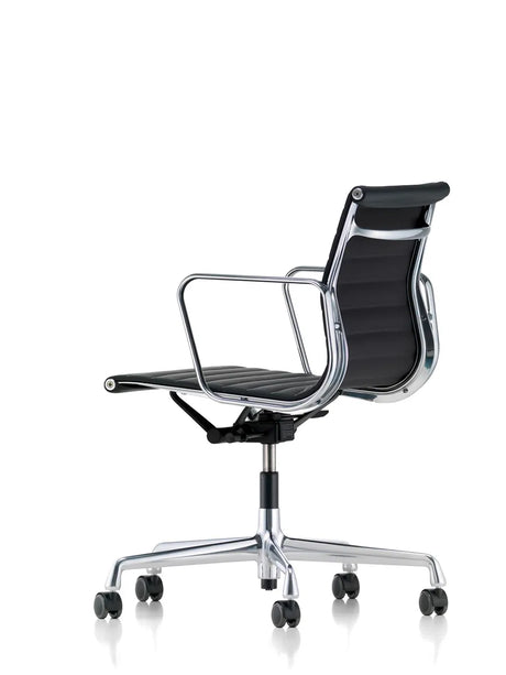 Aluminium Chair EA 117 Kontorstol, sort læder fra Vitra - 5 - Jacobsen Plus
