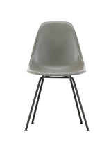 Eames Fiberglass Chair DSX, sortlakeret fra Vitra - 1 - Jacobsen Plus