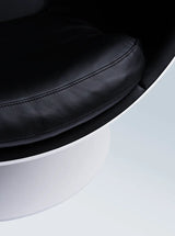 The Leather Ball Chair af Eero Aarnio - 2 - Jacobsen Plus