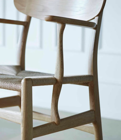 CH26 Spisebordsstol af Hans J. Wegner - Natur / Eg - sæbebehandlet - Jacobsen Plus