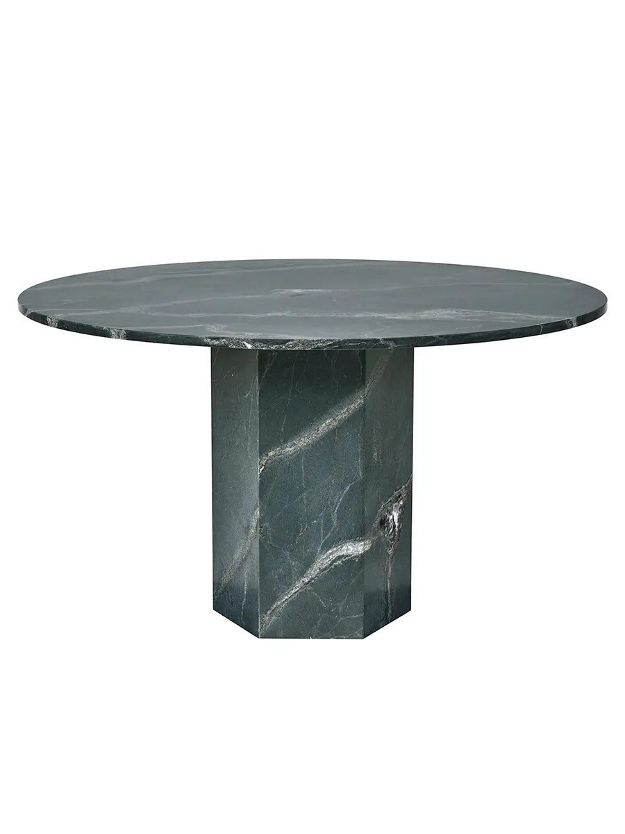 Epic Outdoor Dining Table, round fra GUBI