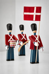 Tekstilflag til Fanebærer af Kay Bojesen - 2 - Jacobsen Plus
