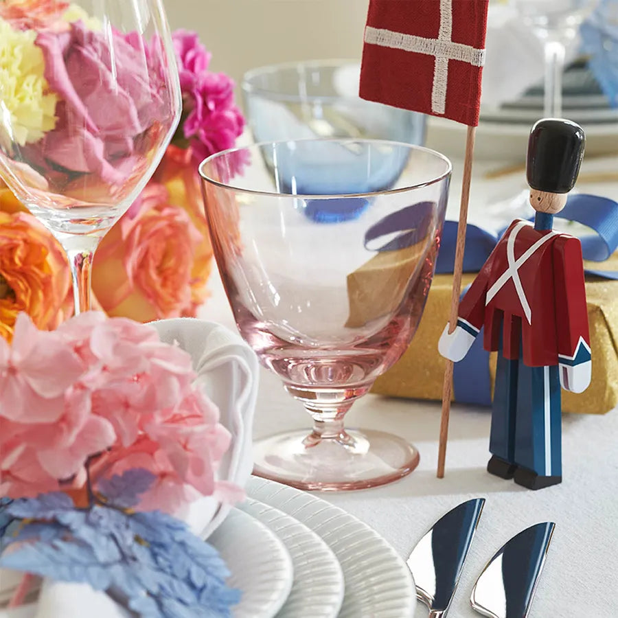 【新品】KAY BOJESEN FANEBÆRER 旗手の置物 未使用 Kay Bojesen Fanebærer Mini | Køb Fanebærer Mini med tekstilflag