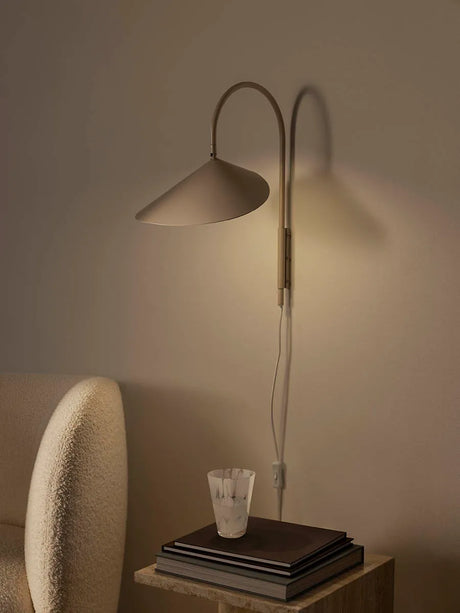 Arum Swivel Wall Lamp fra Ferm Living - Black - Jacobsen Plus