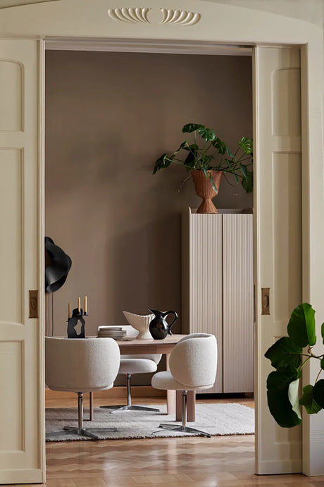 Rico Spisebordsstol, swivel fra Ferm Living - Bouclé - Off-White - Jacobsen Plus