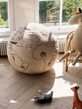 The World Pouf fra Ferm Living