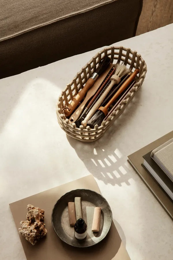 Ceramic Basket, oval fra Ferm Living - 2 - Jacobsen Plus