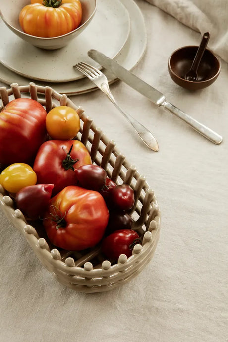 Ceramic Basket, oval fra Ferm Living - 1 - Jacobsen Plus