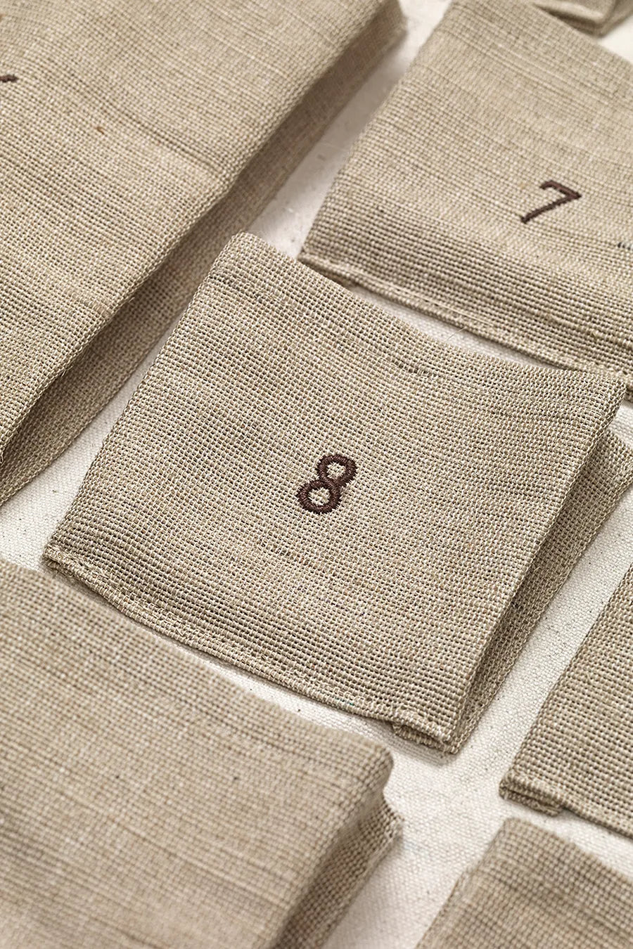 Pine Christmas Calendar, maxi fra Ferm Living - 3 - Jacobsen Plus
