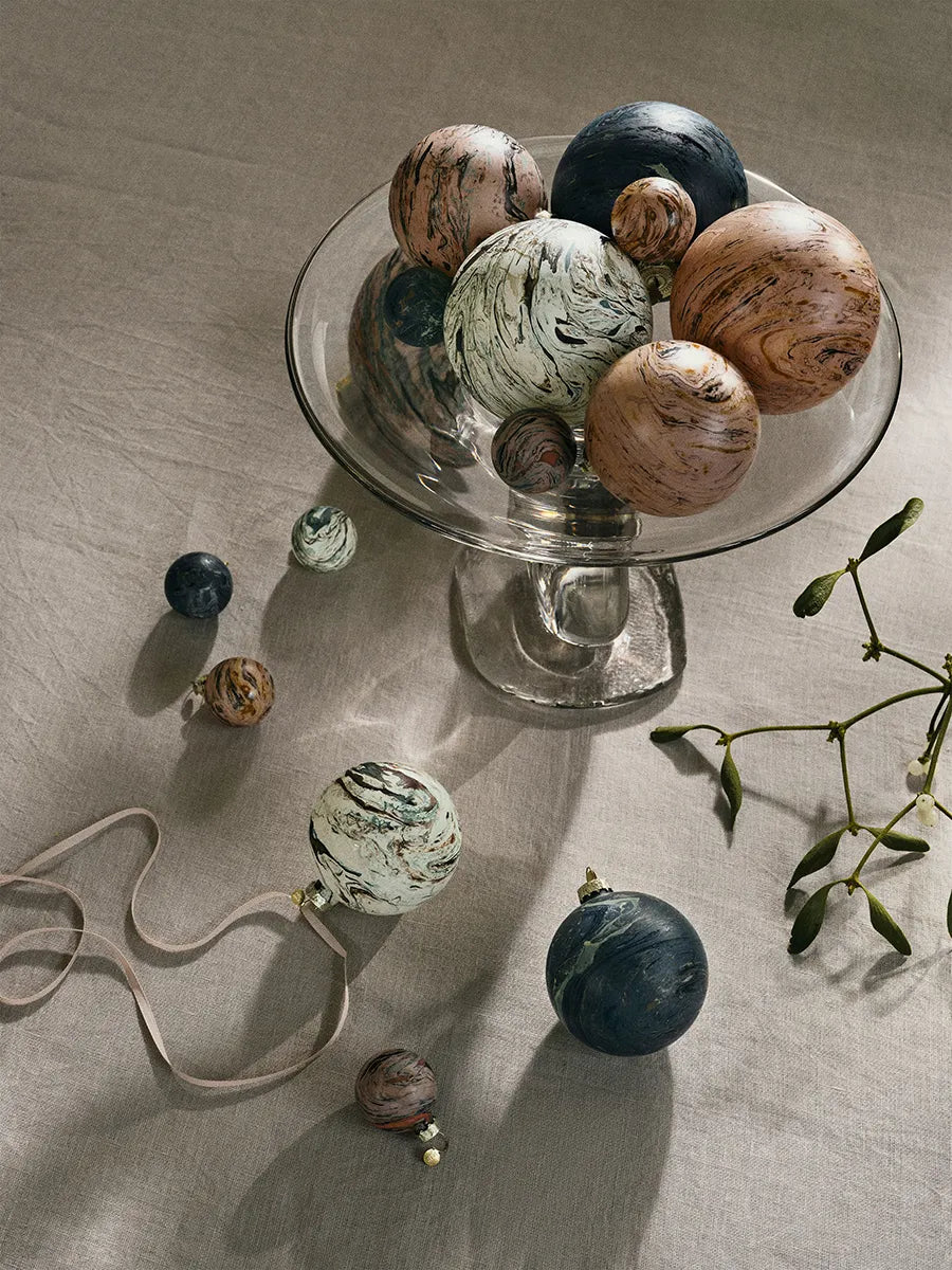 Marble Baubles, M, sæt á 4 stk. fra Ferm Living