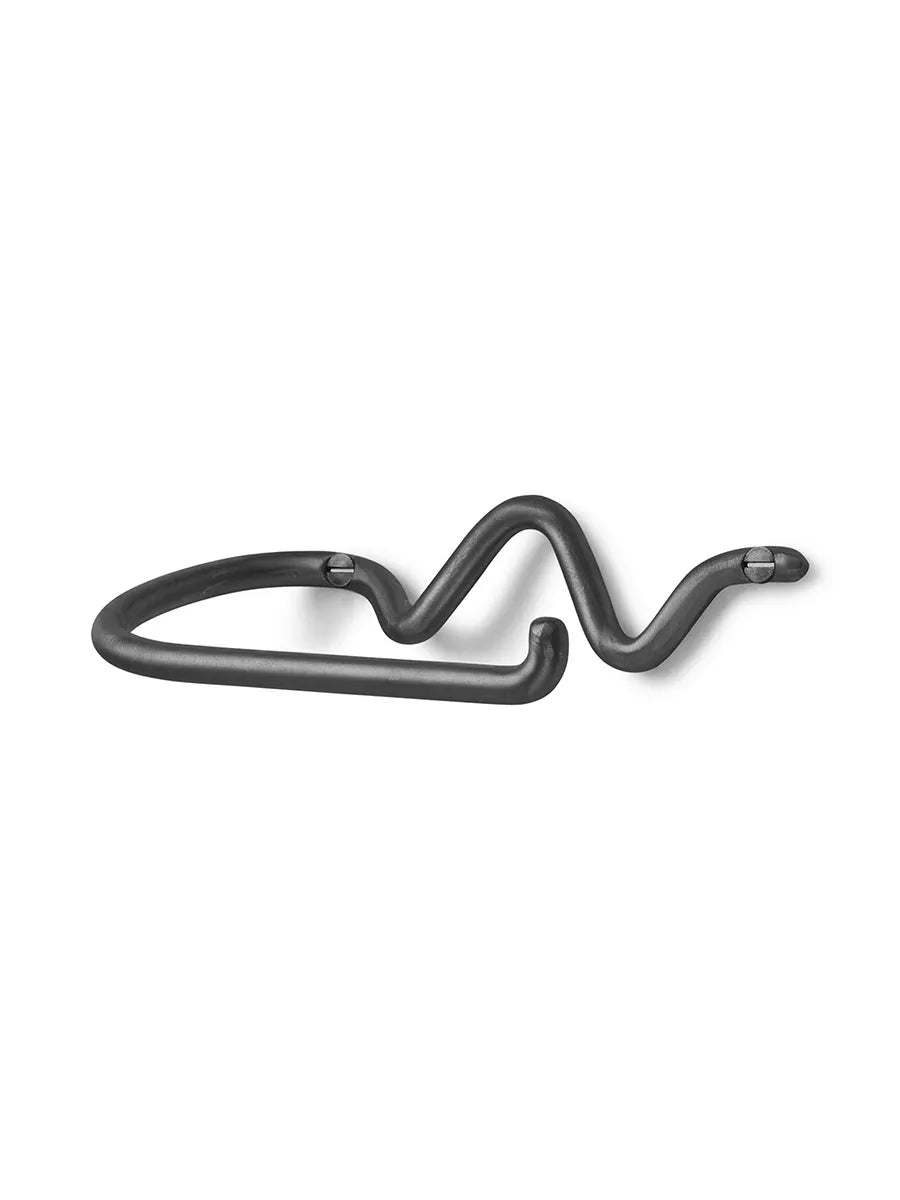 Curvature Toilet Paper Holder fra Ferm Living