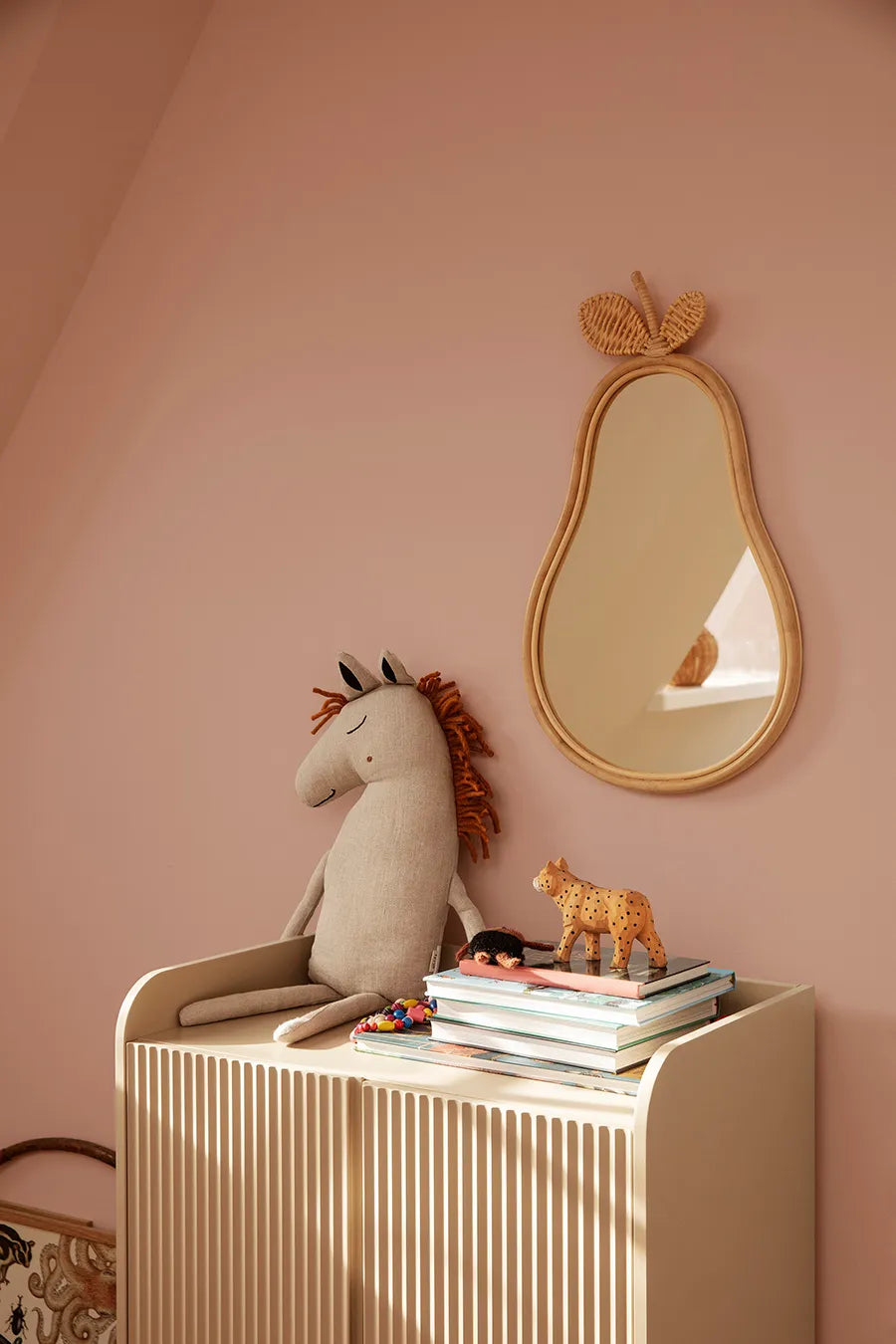 Sill Cupboard Low fra Ferm Living - 2 - Jacobsen Plus