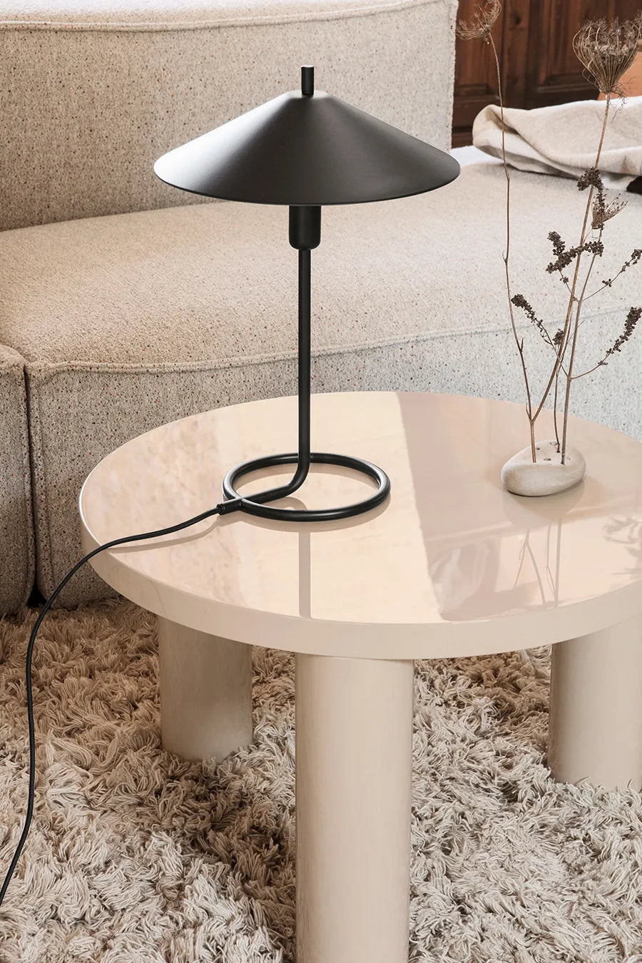 Filo Table Lamp, black fra Ferm Living