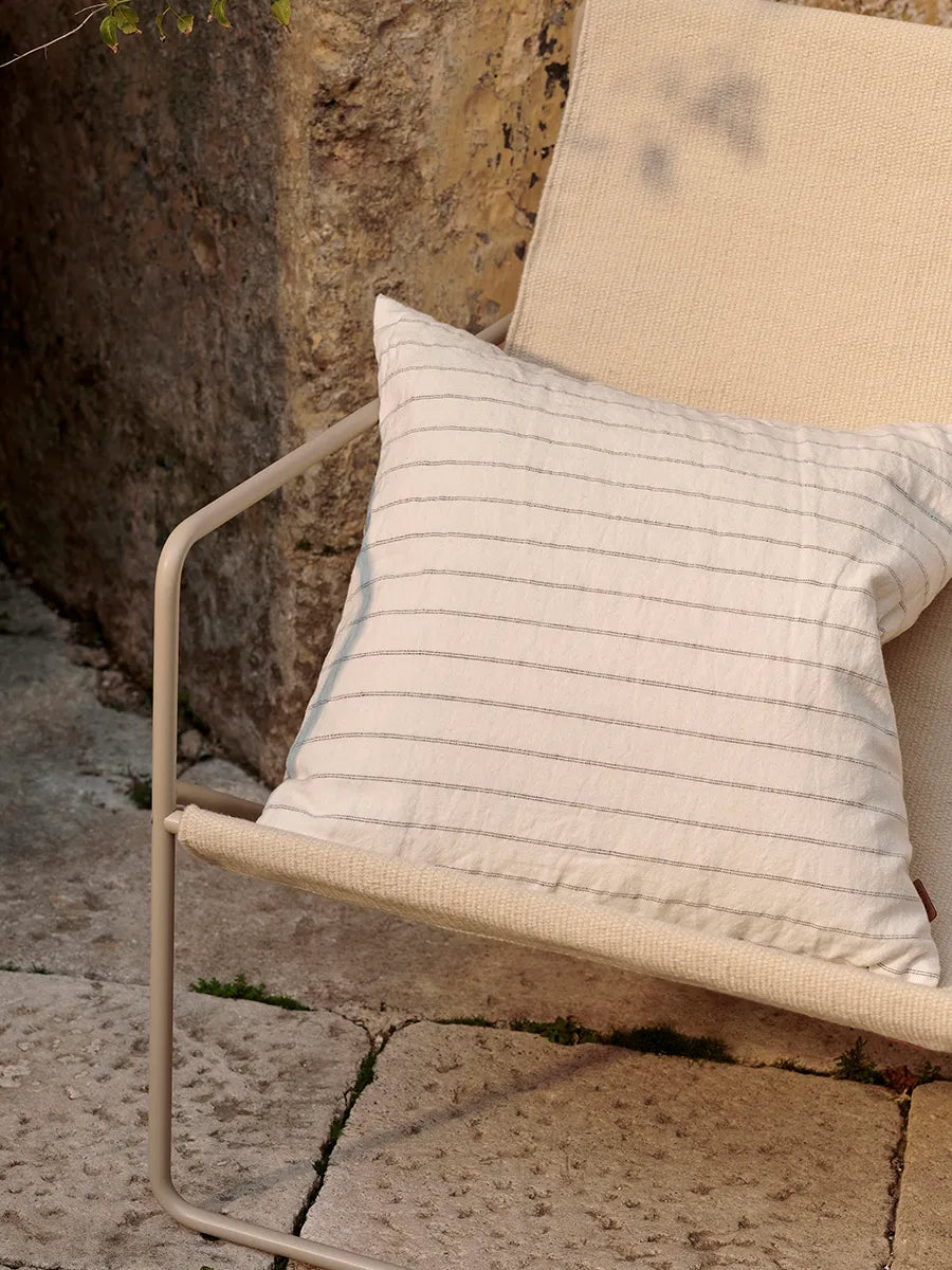 Grand Cushion, offwhite/chocolate fra Ferm Living