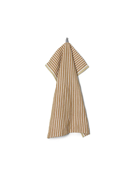 Hale Tea Towel fra Ferm Living - Golden Brown-Silver Fern - Jacobsen Plus