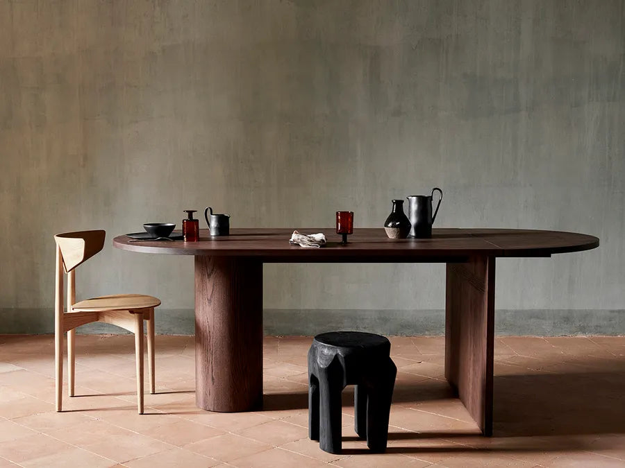 Pylo Dining Table fra Ferm Living