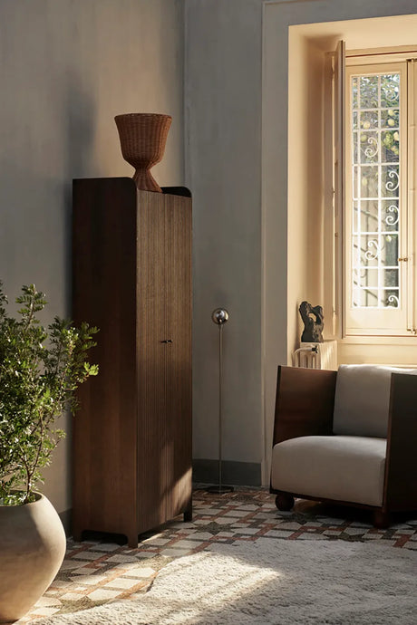 Sill Cupboard Tall fra Ferm Living - Cashmere - Jacobsen Plus