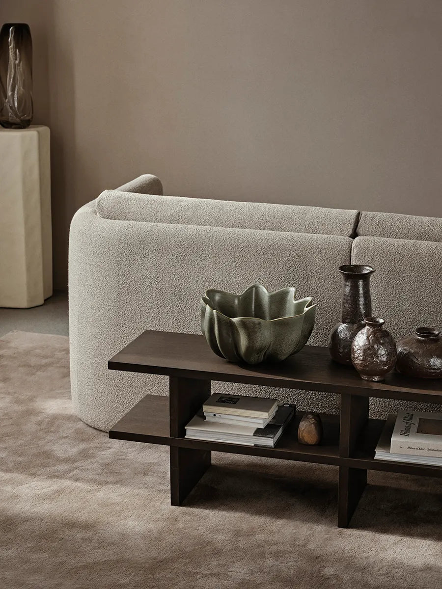 Kona Bench, dark stained oak fra Ferm Living