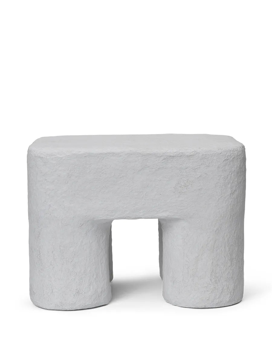 Podo Stool fra Ferm Living - White - Jacobsen Plus