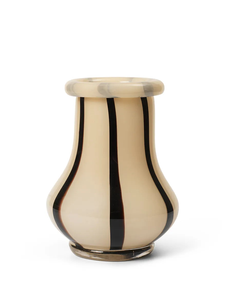 Riban Vase fra Ferm Living - Medium - Jacobsen Plus