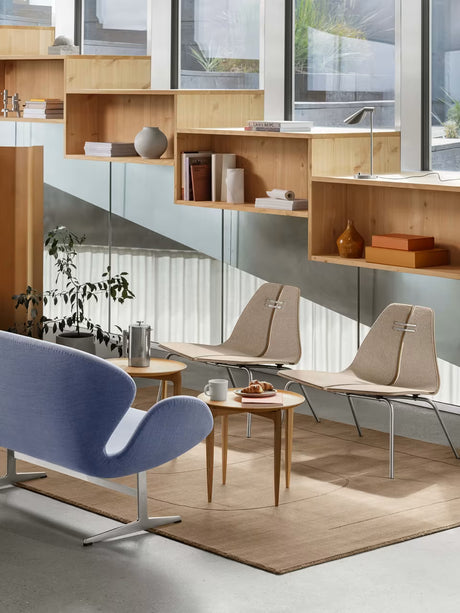 3321 Svanesofa af Arne Jacobsen - Aura læder - Black Brown - Jacobsen Plus