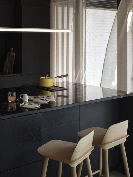 Fine Suspension Lamp, 120 cm fra Muuto - Black - Jacobsen Plus