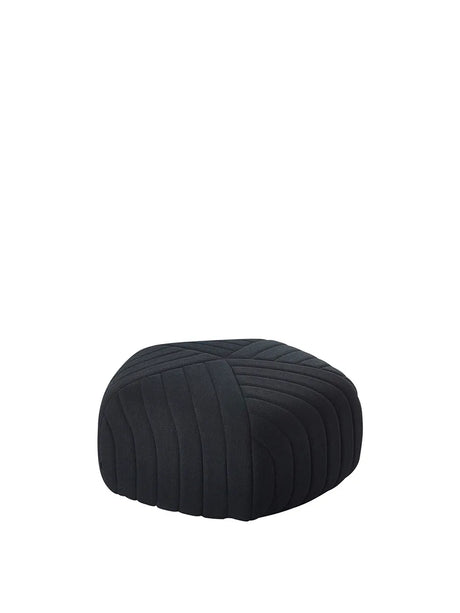 Five Pouf, large fra Muuto - Remix 182 - Sort - Jacobsen Plus